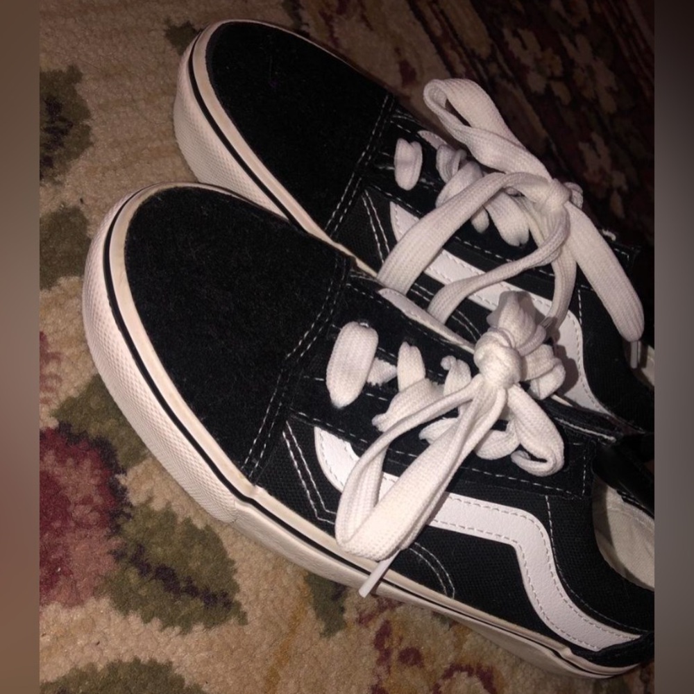 Women’s Vans size 6